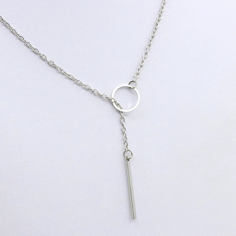 The Round Pendant Necklace