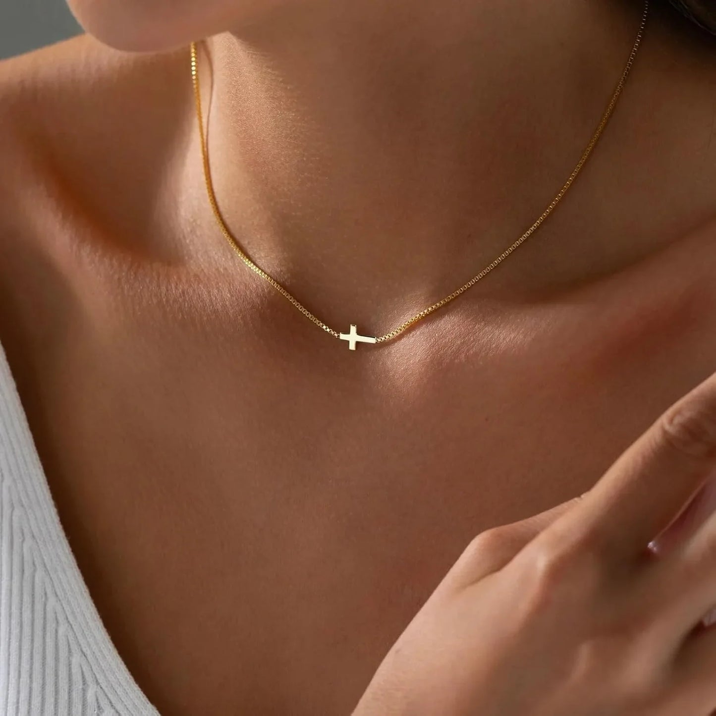 Cross Pendant Necklace Choker