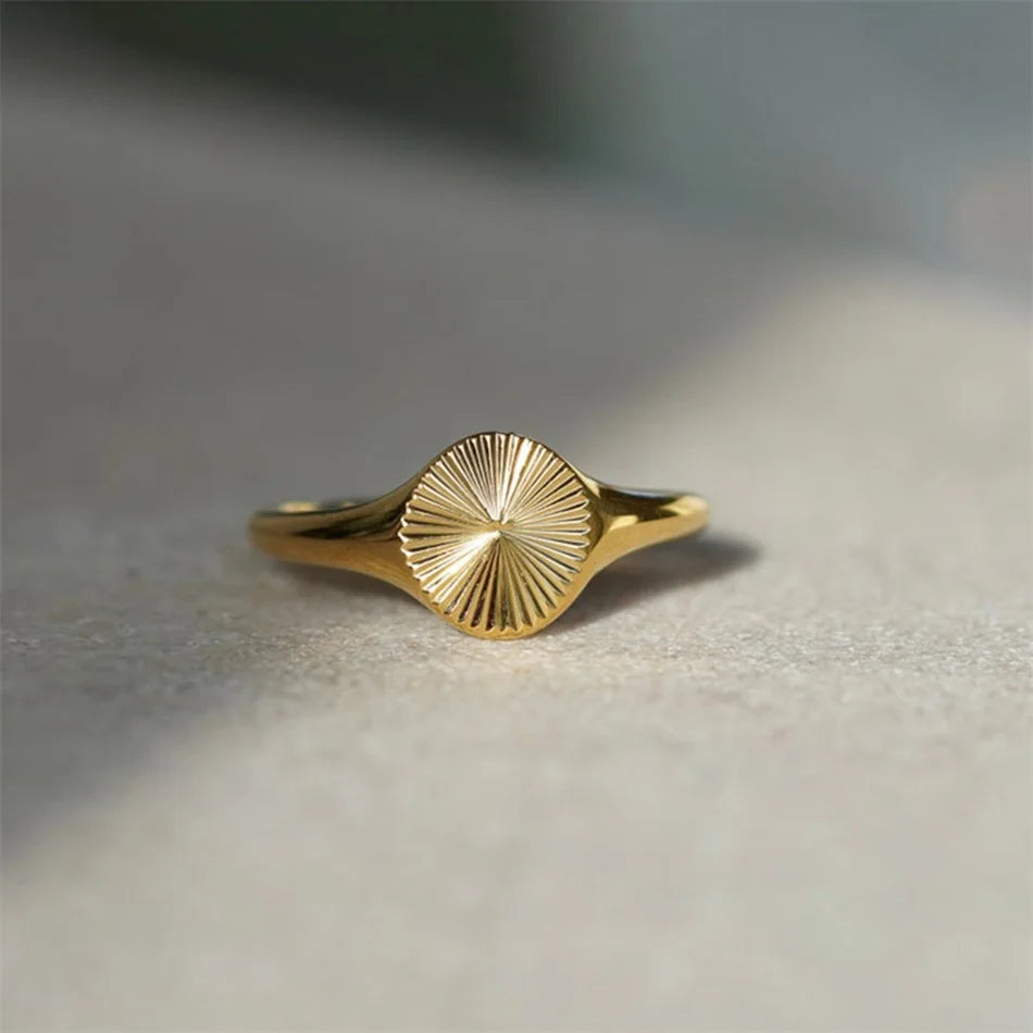Dainty Rays Texture Dome Ring