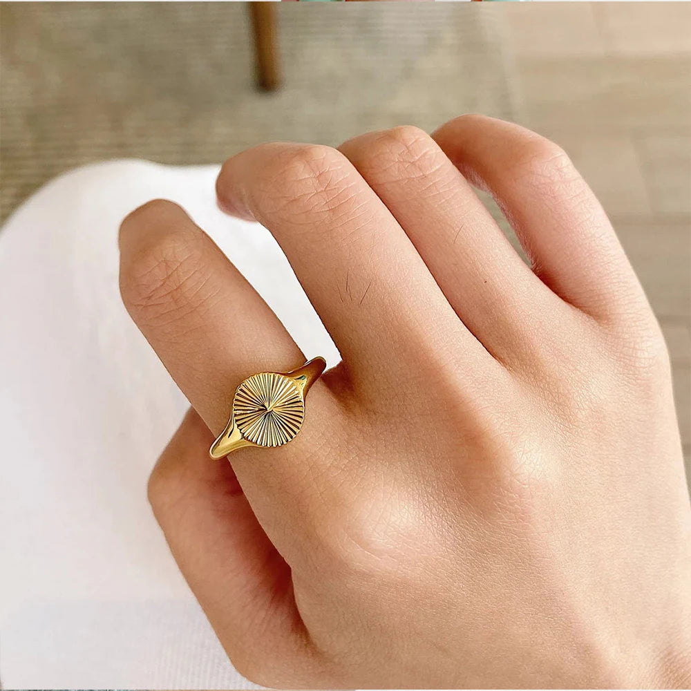 Dainty Rays Texture Dome Ring